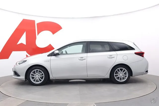 Toyota Auris Touring Sports 1,8 Hybrid Active Edition - 1. o Image 2