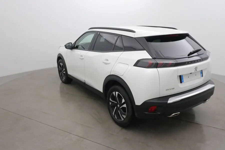 Peugeot 2008 1.2 PureTech 130 ALLURE PACK EAT8 Image 3