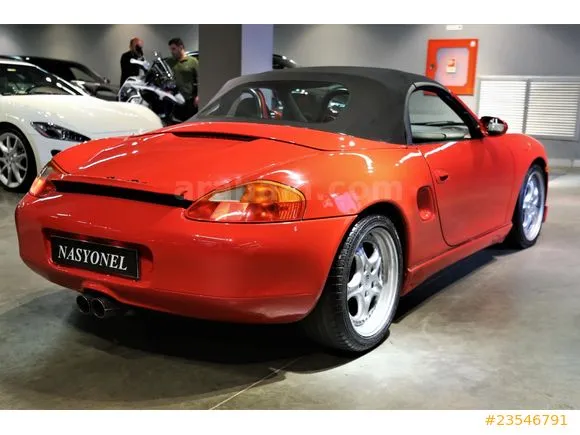 Porsche Boxster Image 8